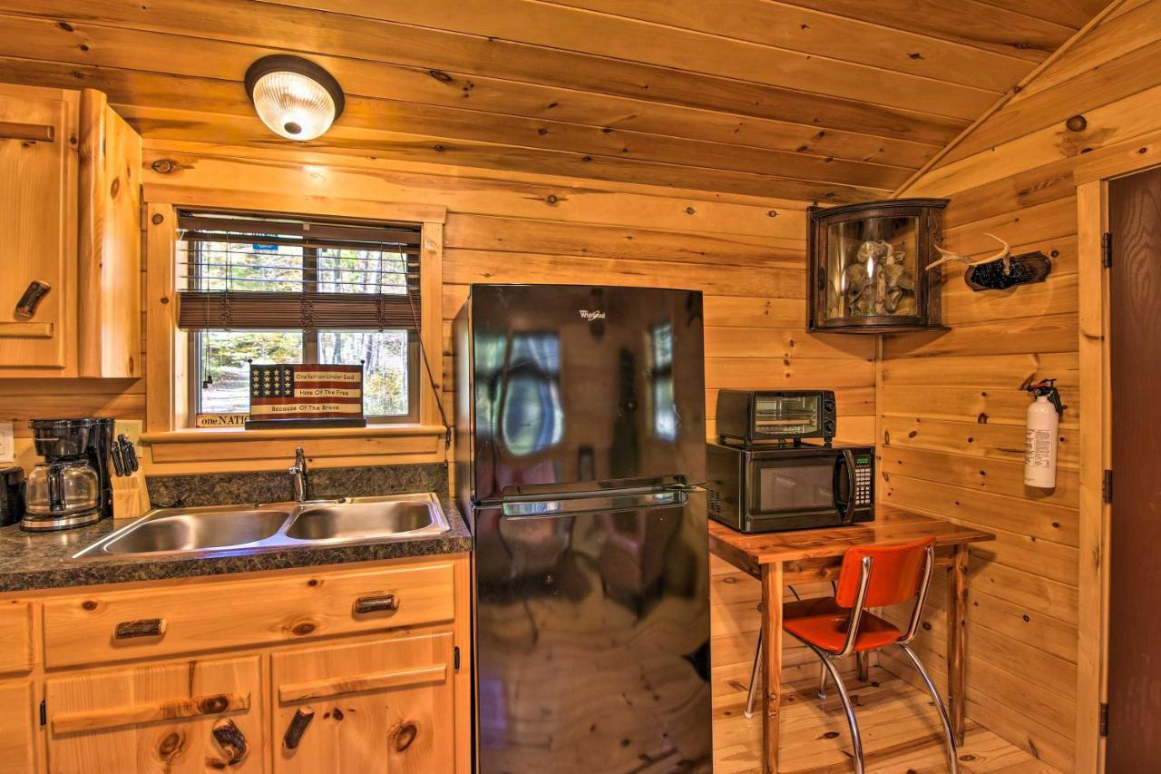 Rural Cabin Hideaway With Fire Pit And Mtn Views! Parsons Dış mekan fotoğraf